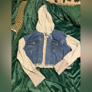 🖤(10 for $10) Gray and Blue Hooded Denim Jacket